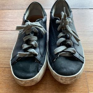 Golden Goose Deluxe Brand Unisex Sneakers